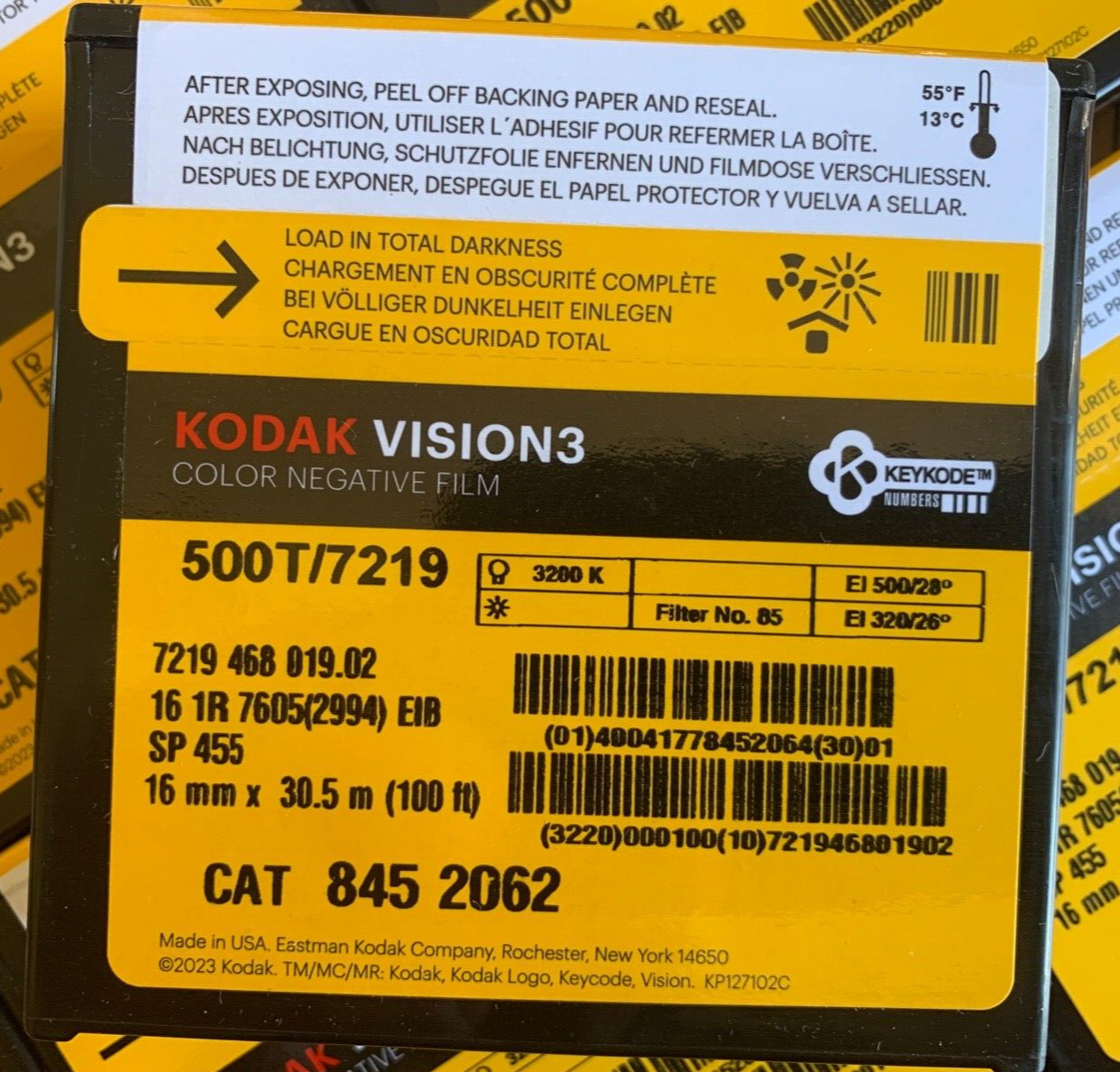 Kodak Vision3 500T 16mm color negative film #7219, 100ft roll