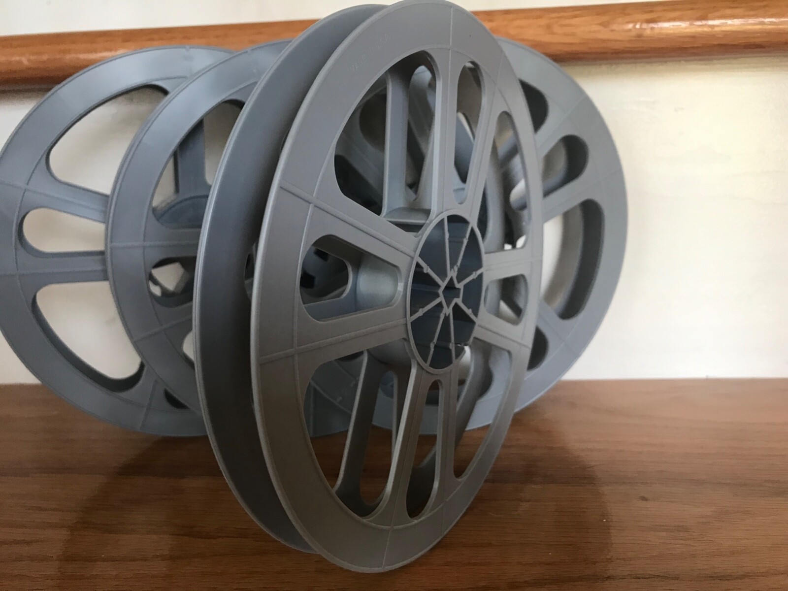 16mm 400ft grey plastic movie film reels, pack of 4